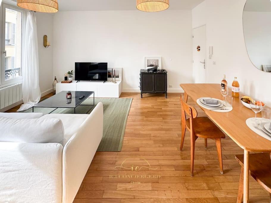 Le Petit Saint Louis Apartment Versailles Exterior foto