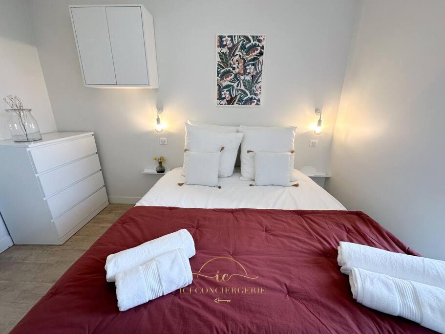 Le Petit Saint Louis Apartment Versailles Exterior foto